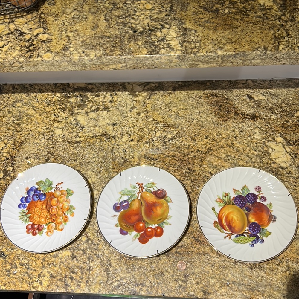 Old Nuremberg Fruit plates